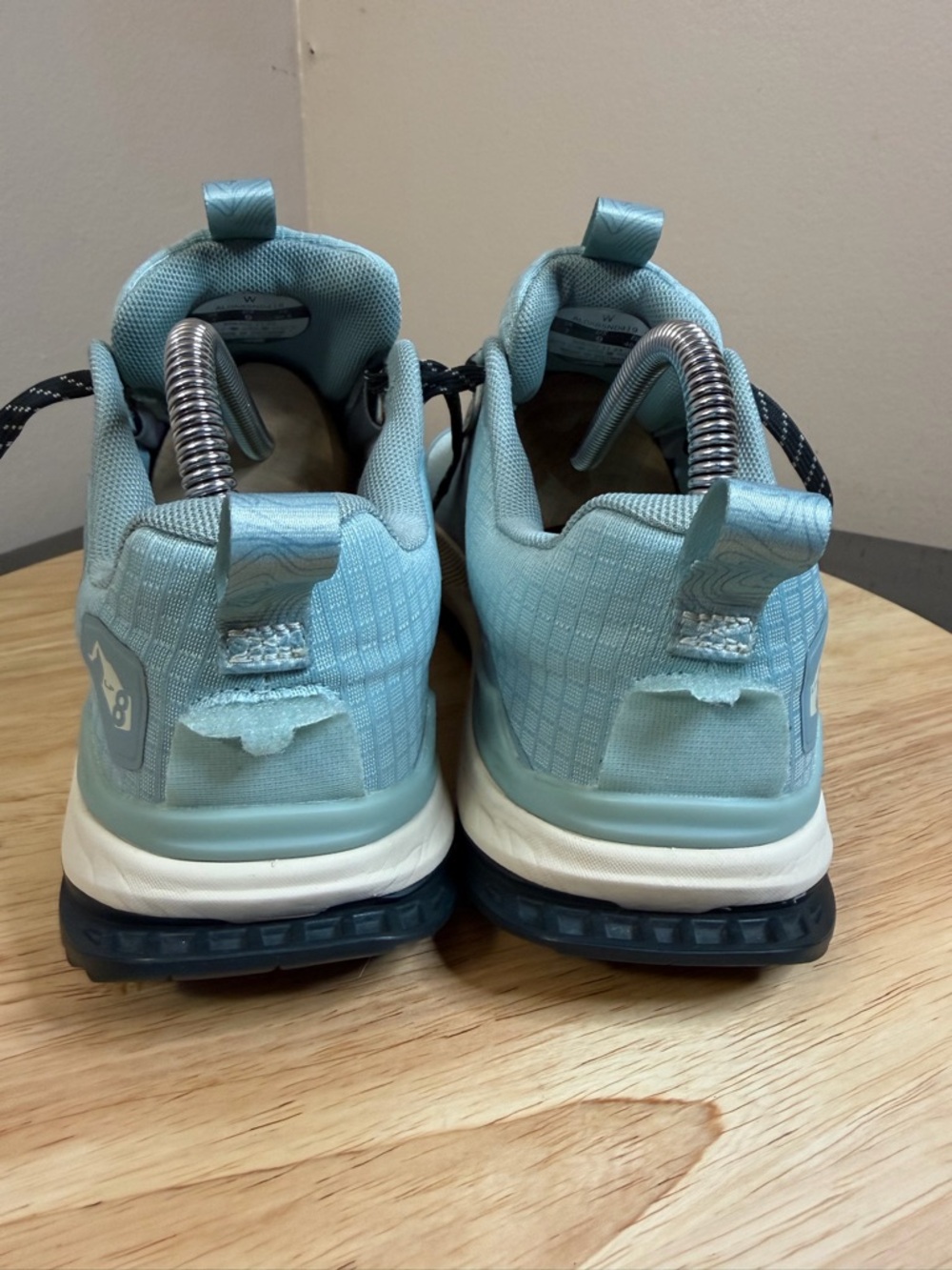 Altra Women’s lone peak 8 running shoes - Picture 8 of 12